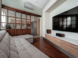 Раздвижная перегородка из массива дуба, стекло прозрачное, цвет - красное дерево